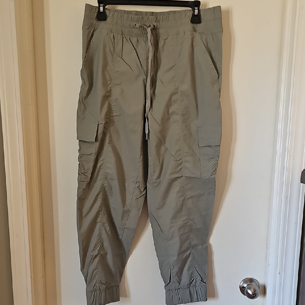 Eddie Bauer Women's Olive Jogger Pants
